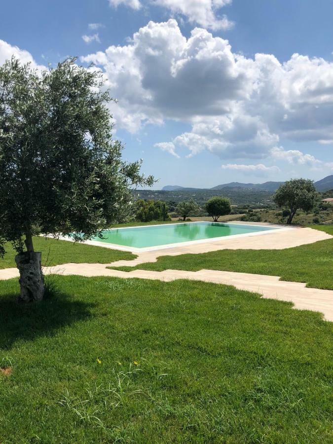 Villa Alba Esclusiva Villa Con Piscina A Sfioro E Vista Mozzafiato Sul Mare Куньяна Экстерьер фото